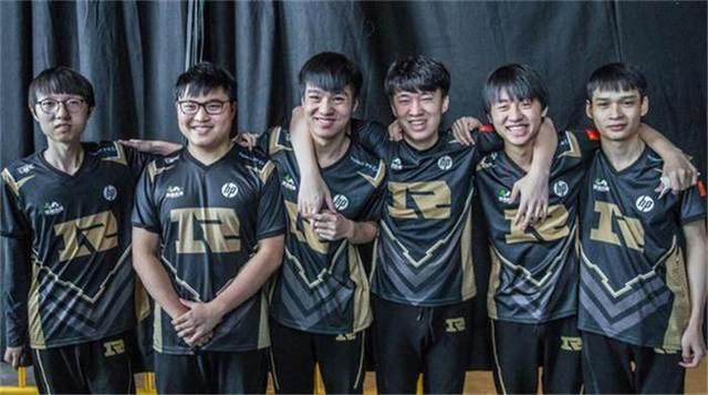 不仅具备精 不仅具备精