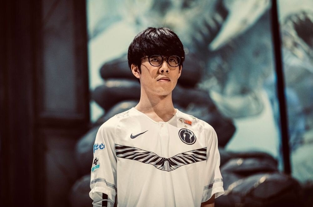 并期待他们 并期待他们